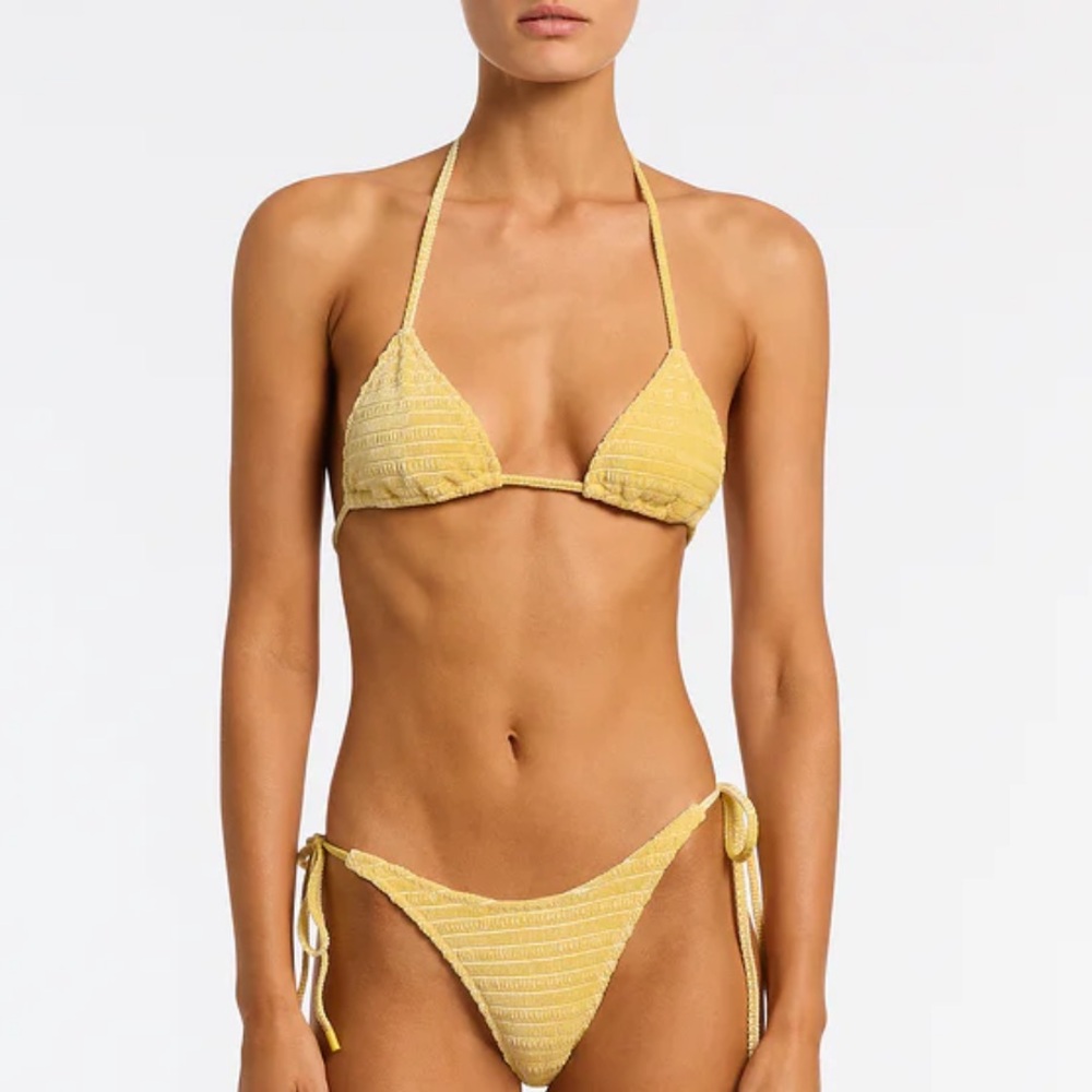 TRANGL VINCA - MACA YELLOW VELVET TOP ONLY